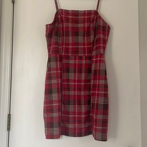 Plaid dress extra large red black white nwt, runs smaller than xl juniors